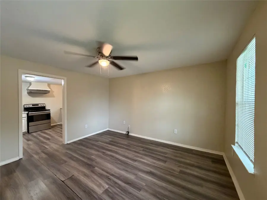 203 W Nolan Street, Lorena, TX 76655 - #3