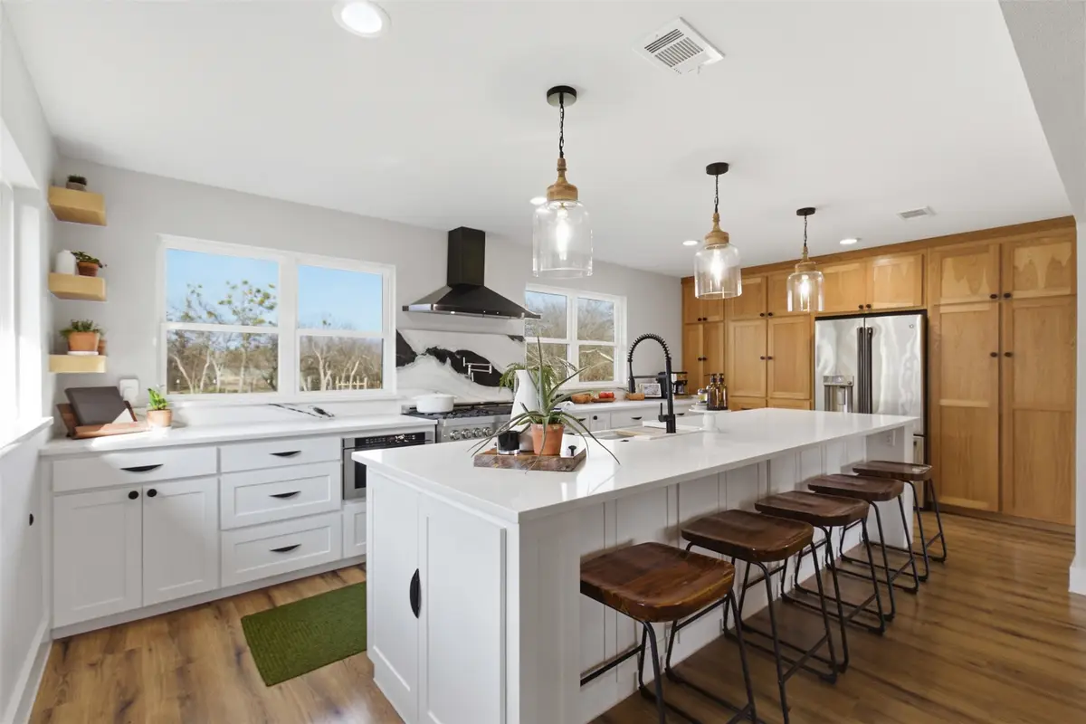 539 N Stewart Street, Jacksboro, TX 76458 - #1