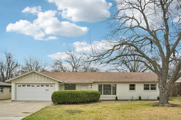 5905 Walraven Circle, Fort Worth, TX 76133