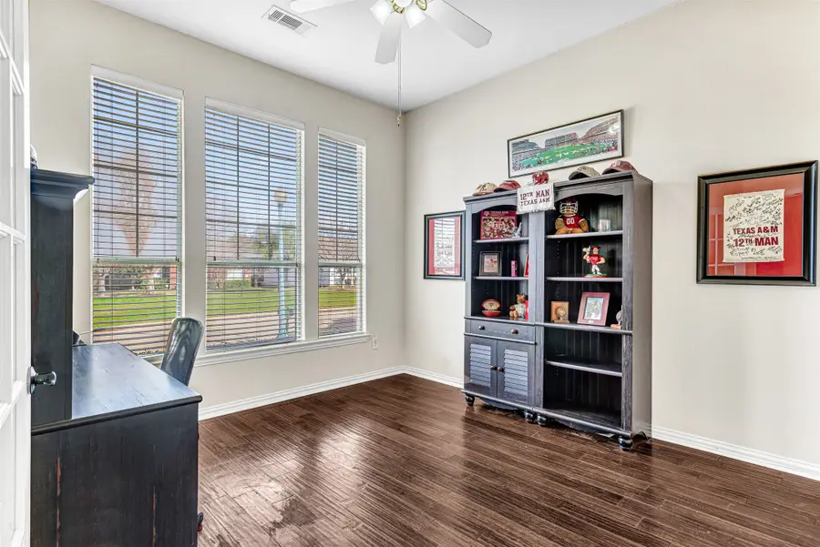 1716 Ivy Lane, Carrollton, TX 75007 - #2