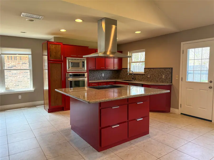 737 Kensington Lane, Mansfield, TX 76063 - #3