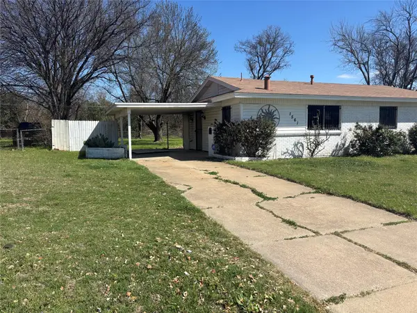 1561 Milmo Drive, Fort Worth, TX 76134