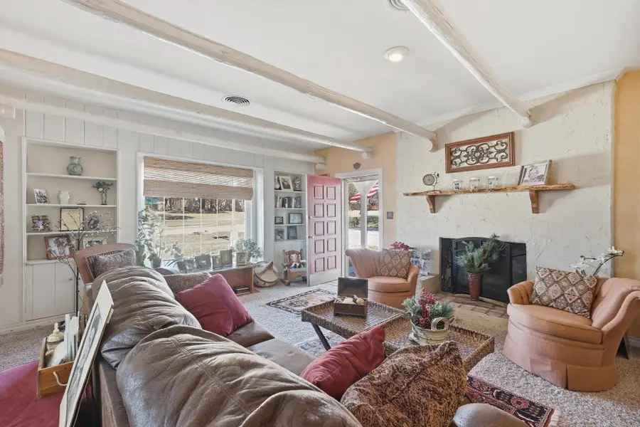 225 E Breckenridge Street, Albany, TX 76430 - #3