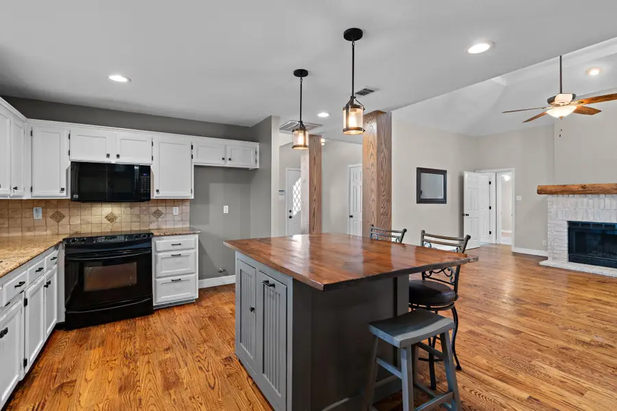 5322 Stonewood Court, Arlington, TX 76017 - #2