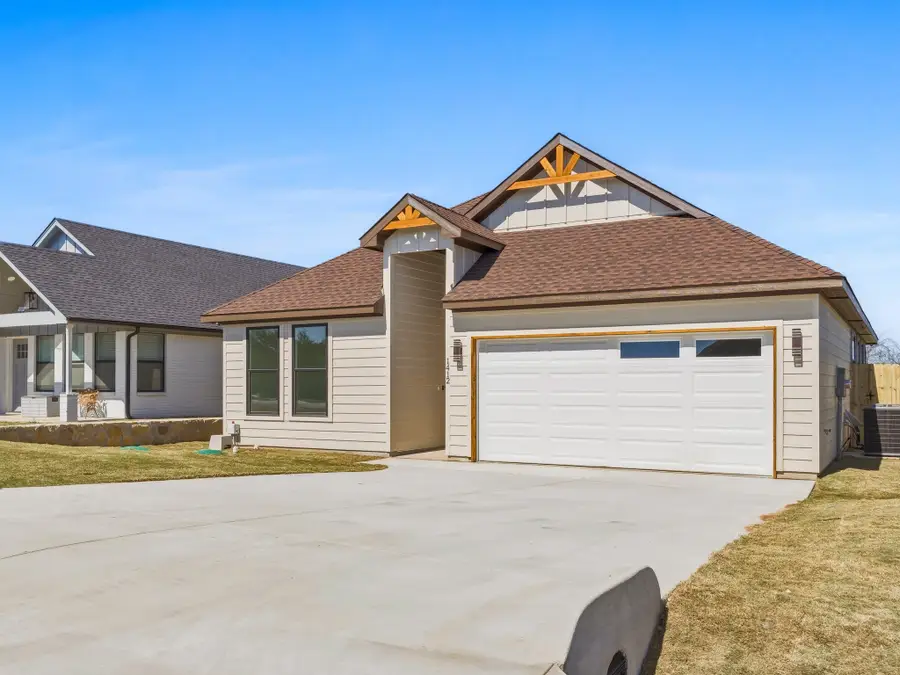 1412 Ridgeview Circle, Granbury, TX 76048 - #2