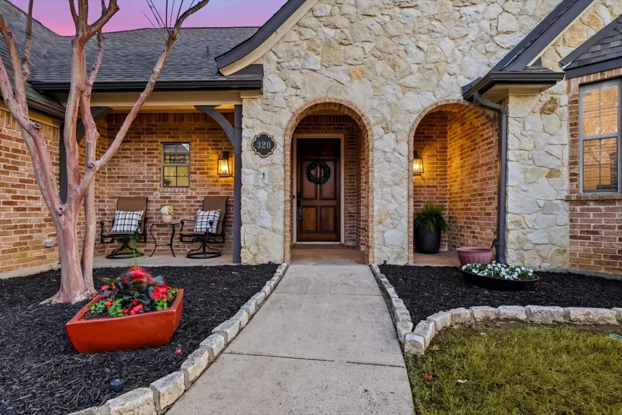 320 Oregon Trail, Argyle, TX 76226 - #2