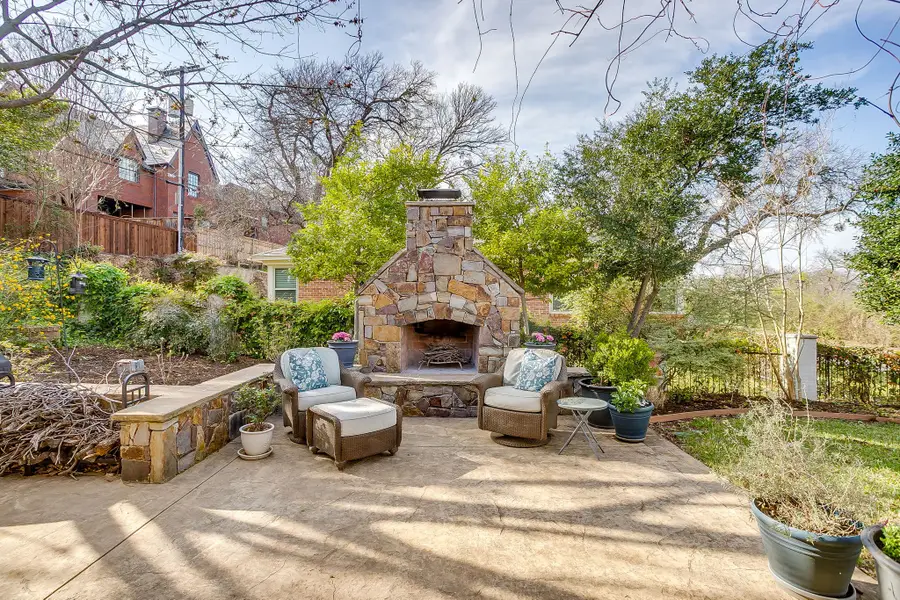 2308 Winton Terrace E, Fort Worth, TX 76109 - #2