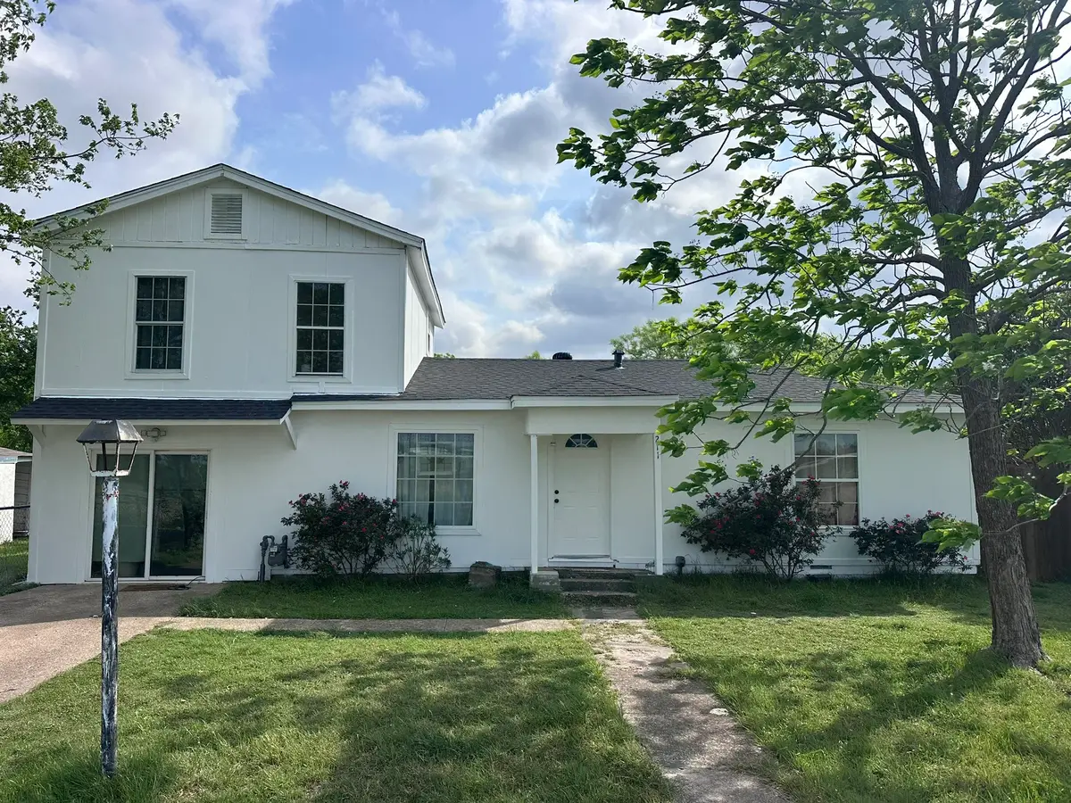 211 Sunnyside Drive, Waxahachie, TX 75165 - #1