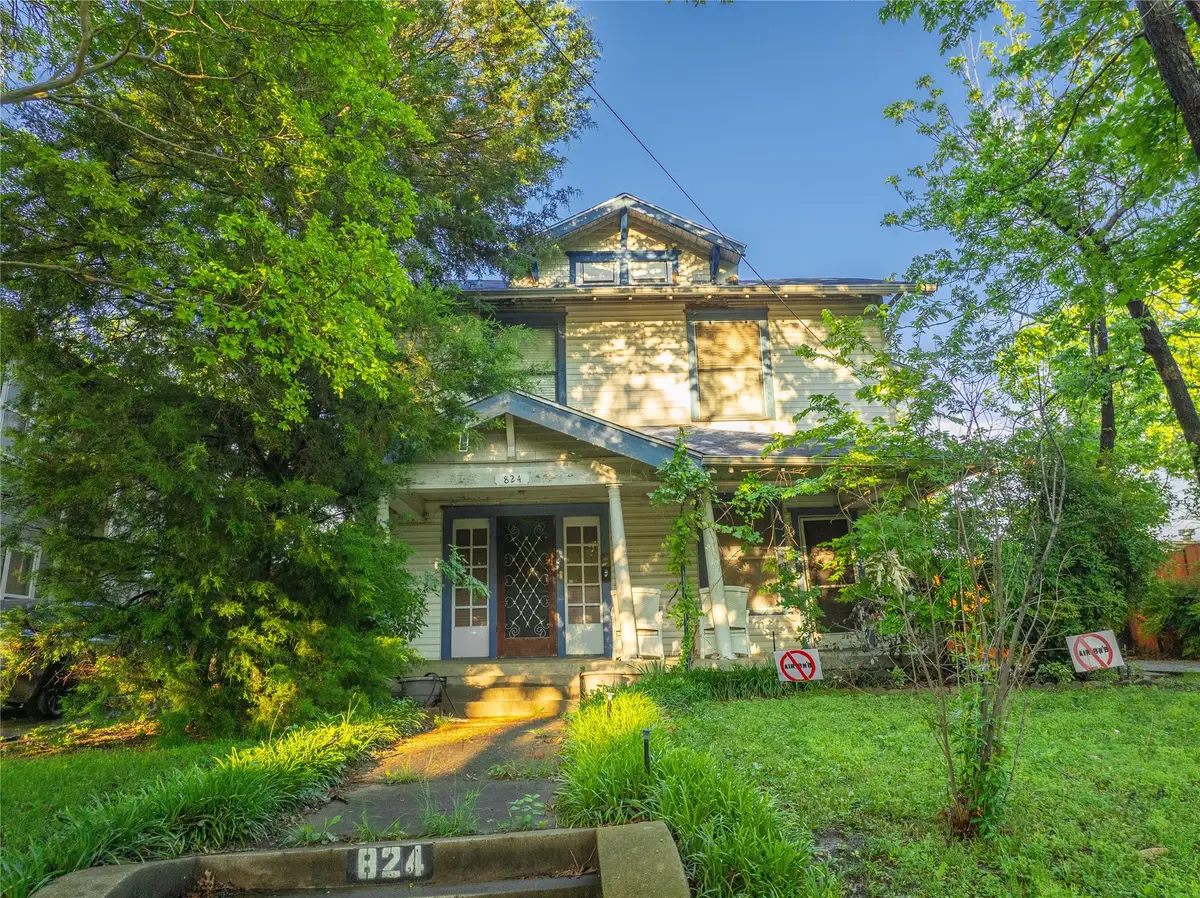 824 Elsbeth Street, Dallas, TX 75208 - #1