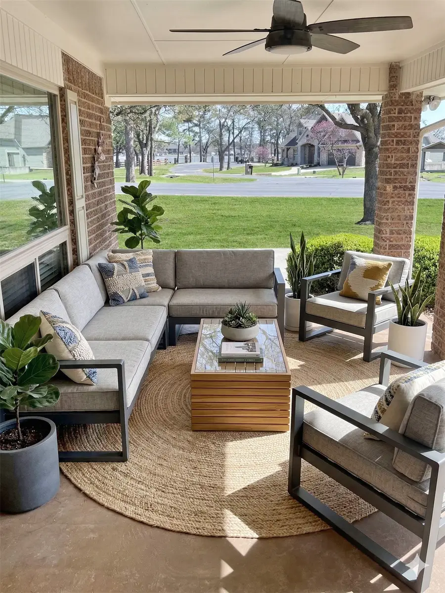 742 Kiowa Drive W, Gainesville, TX 76240 - #2