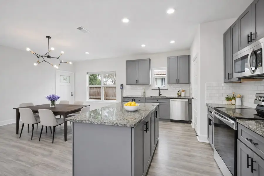 4415 Jamaica Street, Dallas, TX 75210 - #3