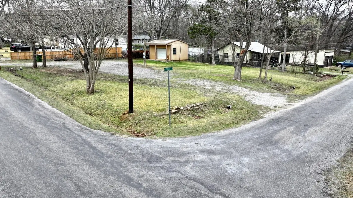 203 Preston Shores Drive, Pottsboro, TX 75076 - #1