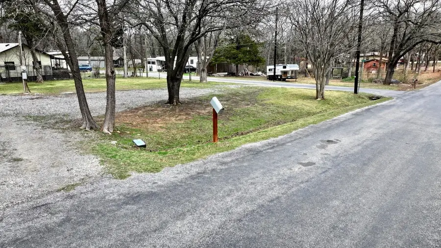 203 Preston Shores Drive, Pottsboro, TX 75076 - #3