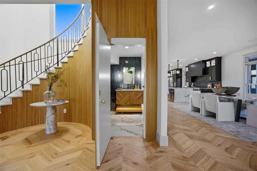 1000 W Wintergreen Road, Desoto, TX 75115 - #3