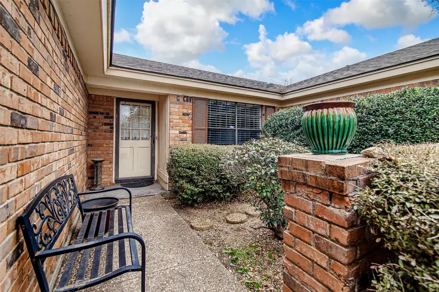 1003 Hyde Park Boulevard, Cleburne, TX 76033 - #3