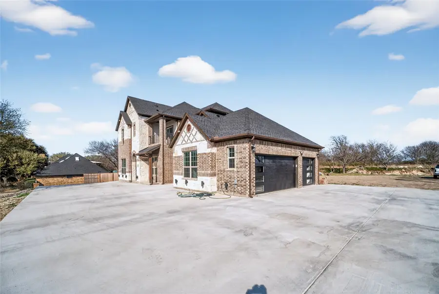 1530 S Houston School Road, Lancaster, TX 75146 - #3