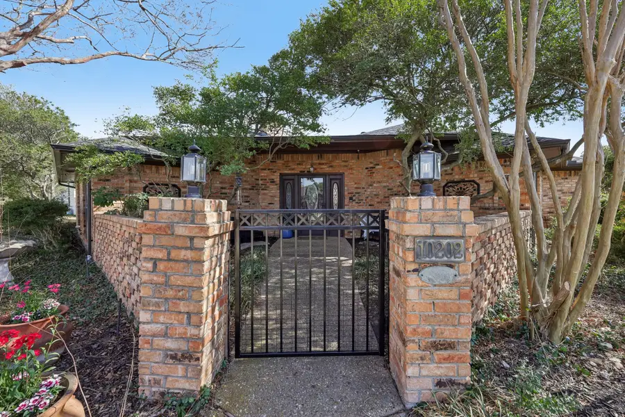 10202 Chisholm Trail, Dallas, TX 75243 - #2