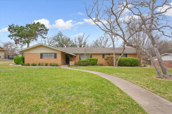 416 Whitehall Drive, Woodway, TX 76712