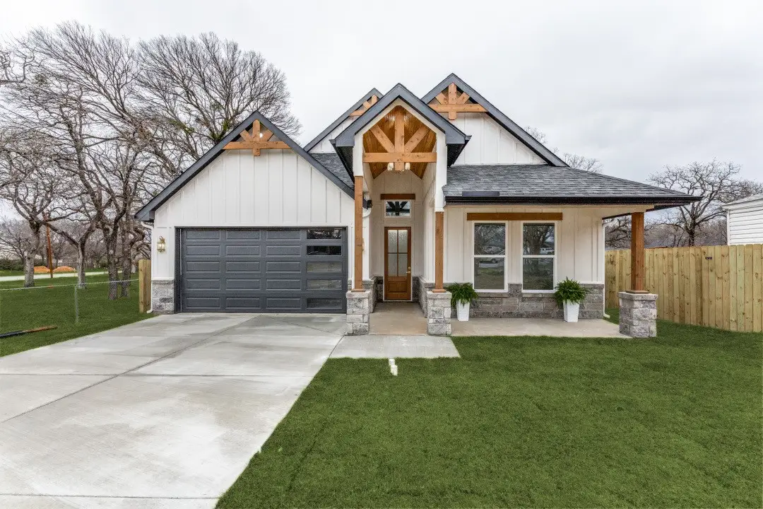 3408 Hiawatha Trail, Lake Worth, TX 76135 - #1