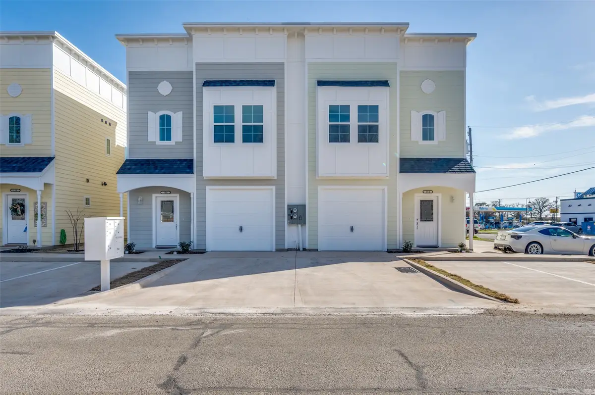 104 Market Street, Lake Dallas, TX 75065 - #1