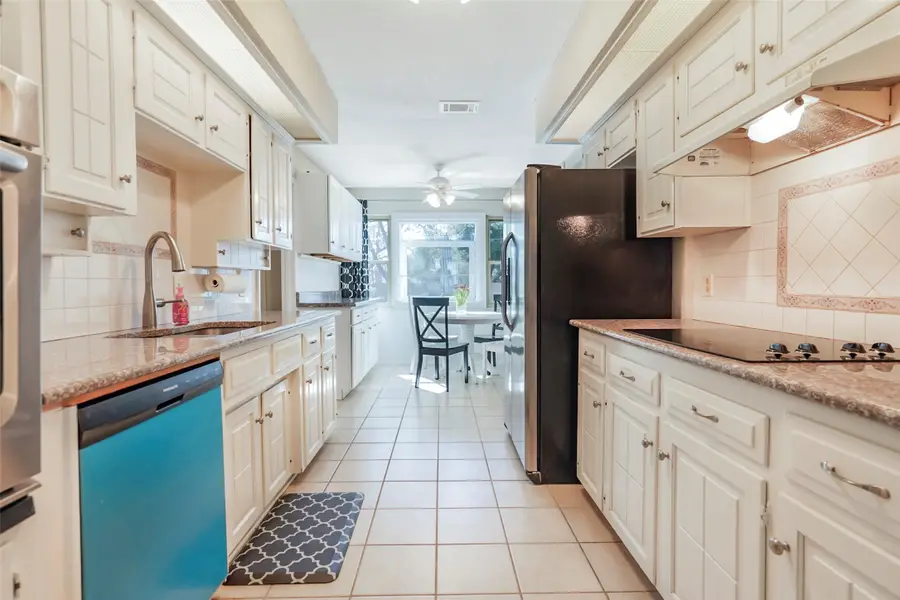 1822 E Cedar Elm Drive, Arlington, TX 76012 - #3