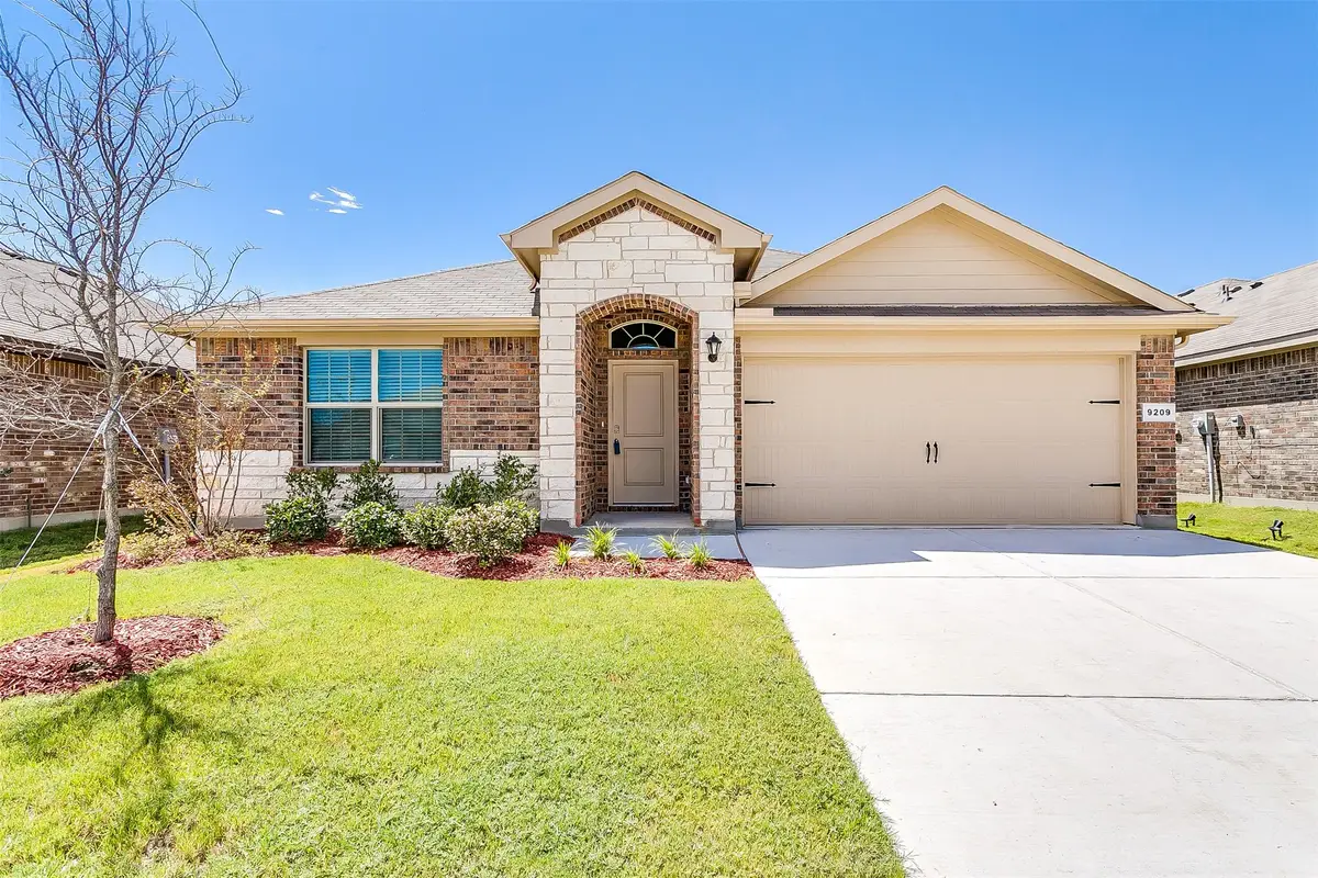 9209 Herringbone Drive, Fort Worth, TX 76131 - #1