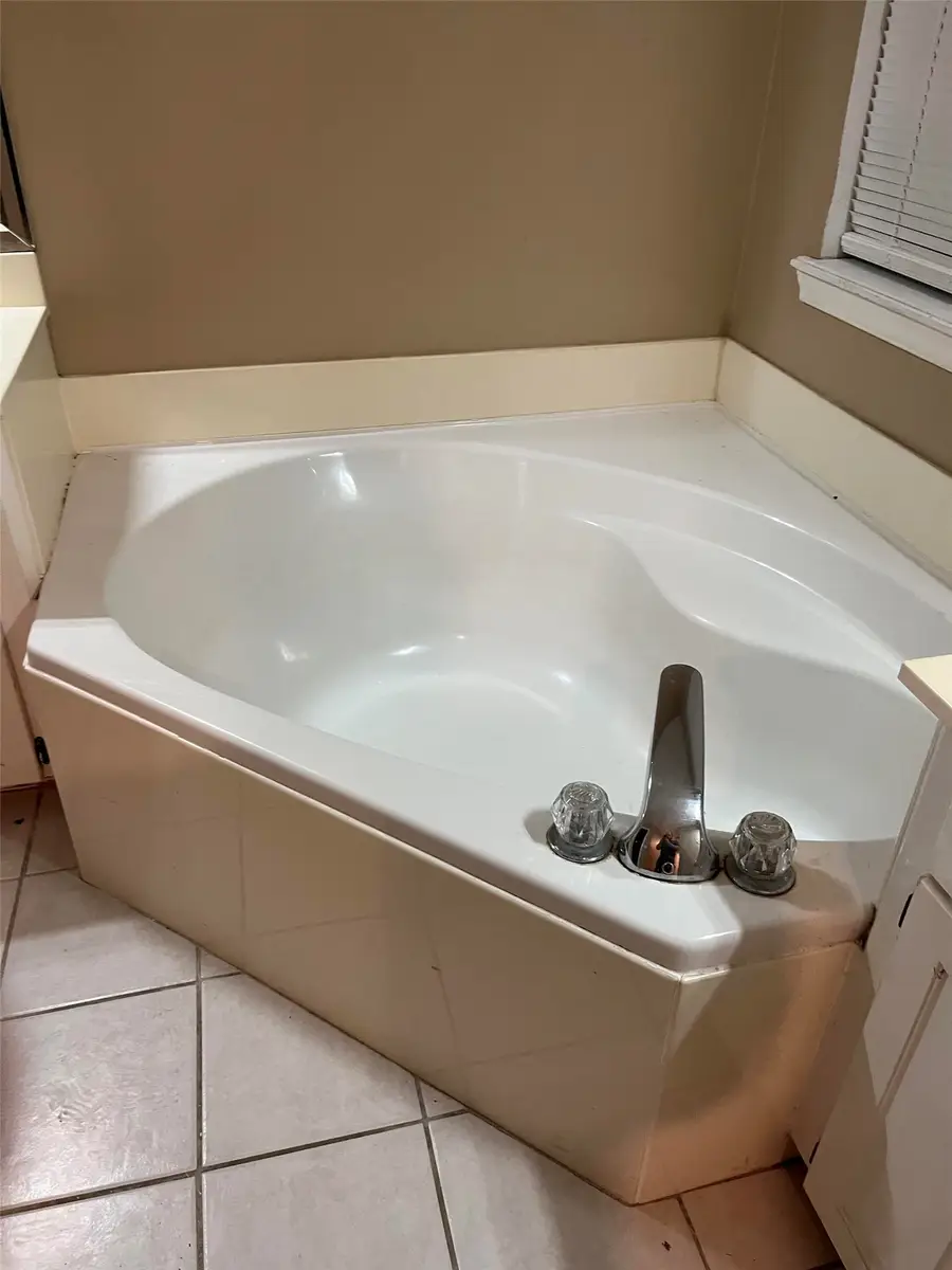 12 Lacey Street, Hooks, TX 75561 - #2