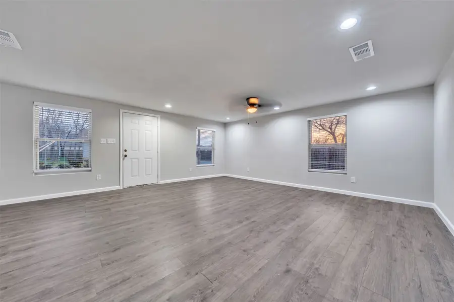 1014 W Archer Street, Jacksboro, TX 76458 - #3