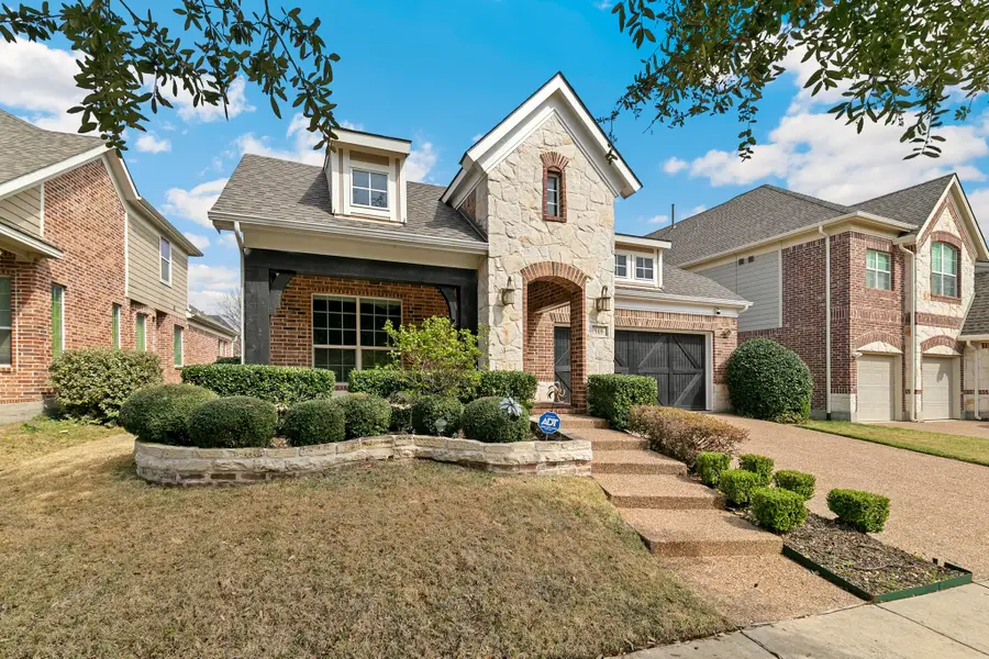 909 Auburn Court, Savannah, TX 76227 - #2