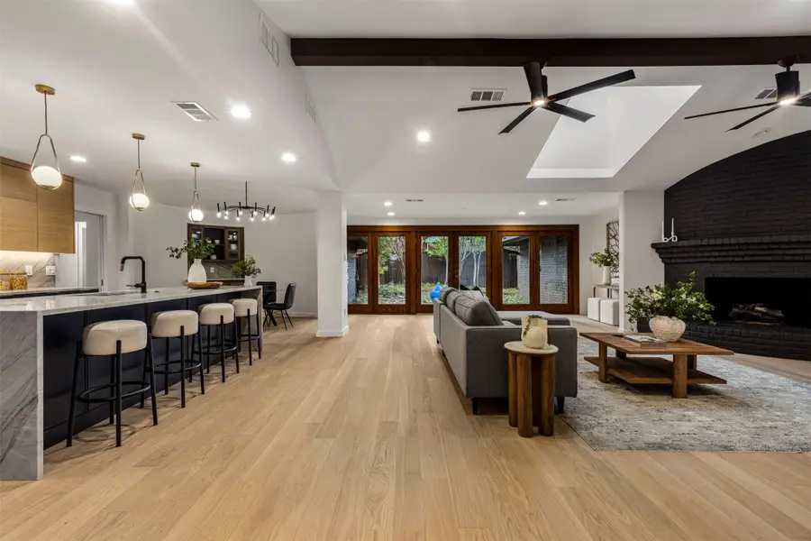 8825 Vista Oaks Circle, Dallas, TX 75243 - #3