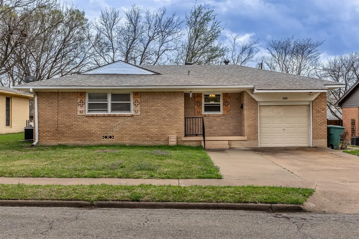 1808 W College Street, Sherman, TX 75092 - #1