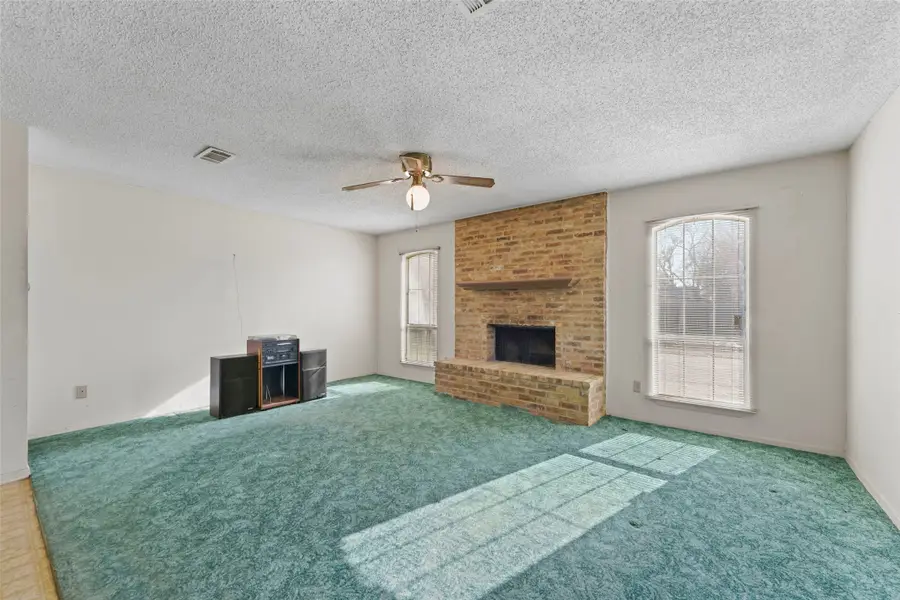 5202 Chestnut Place, Garland, TX 75043 - #2