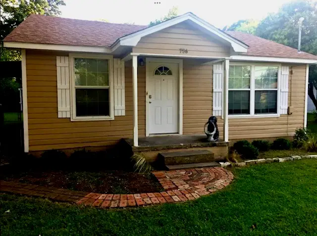 756 N Barton Street, Stephenville, TX 76401 - #1