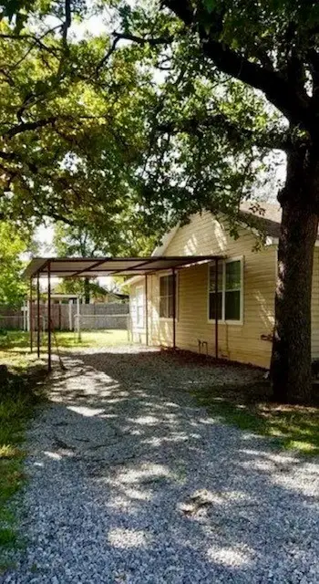 756 N Barton Street, Stephenville, TX 76401 - #2