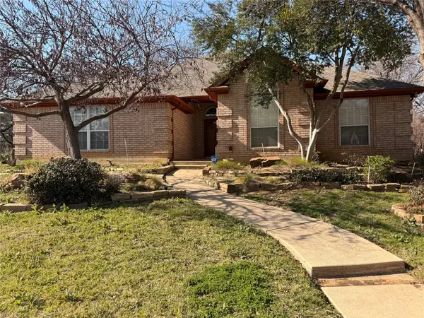 8805 Rolling Springs Court, Fort Worth, TX 76120
