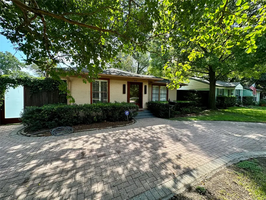 3848 Shorecrest Drive, Dallas, TX 75209 - #3