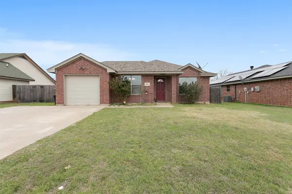 608 Mesquite Drive, Rio Vista, TX 76093
