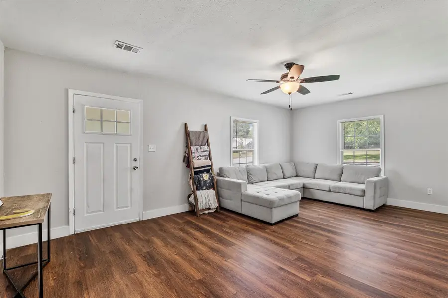 25 W Parnell Street, Denison, TX 75020 - #3