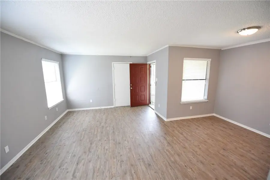 8910-8912 Greenmound Avenue, Dallas, TX 75227 - #3