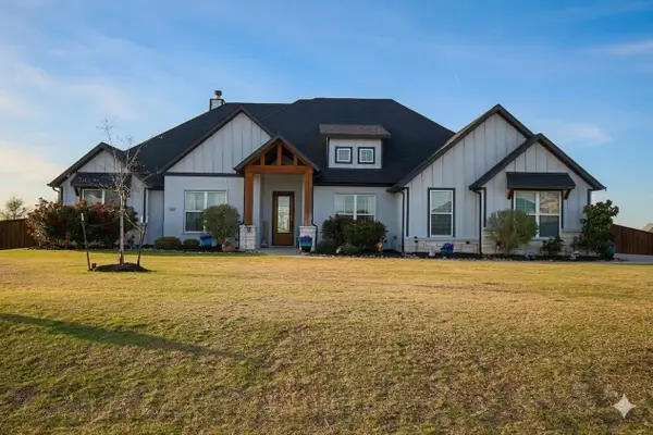 820 Dove Meadow Trail, Waxahachie, TX 75167