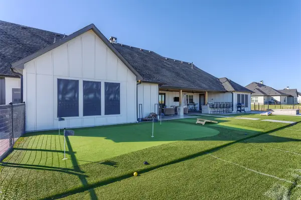 1810 Jc Maples Road, Gunter, TX 75058