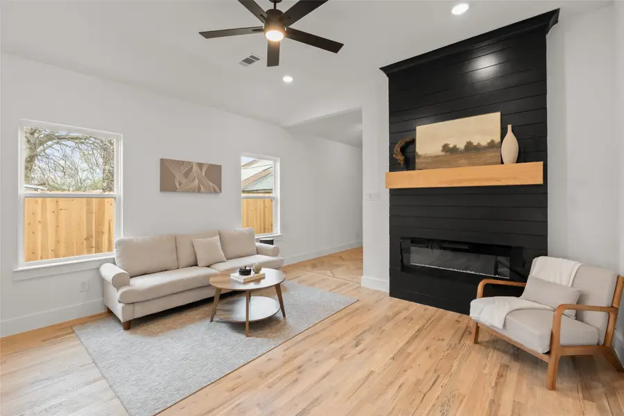 408 Matthew Street, Hillsboro, TX 76645 - #3