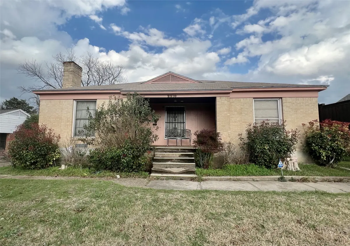 2310 Berwick Avenue, Dallas, TX 75203 - #1