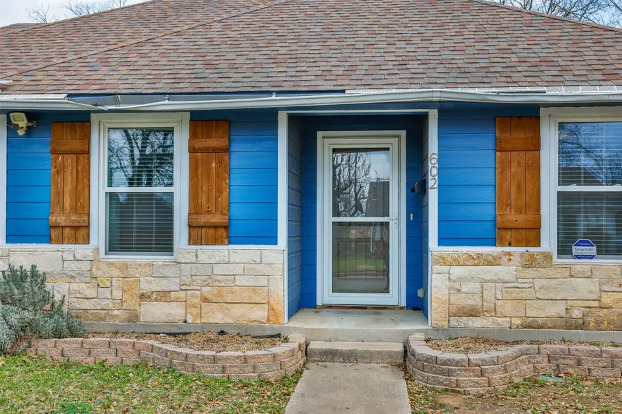 602 N Jordan Street, Whitesboro, TX 76273 - #2