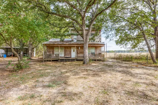 18025 N County Road 4052, Kemp, TX 75143