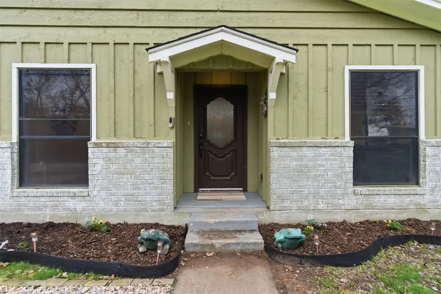 208 E Columbia Street, Weatherford, TX 76086 - #3