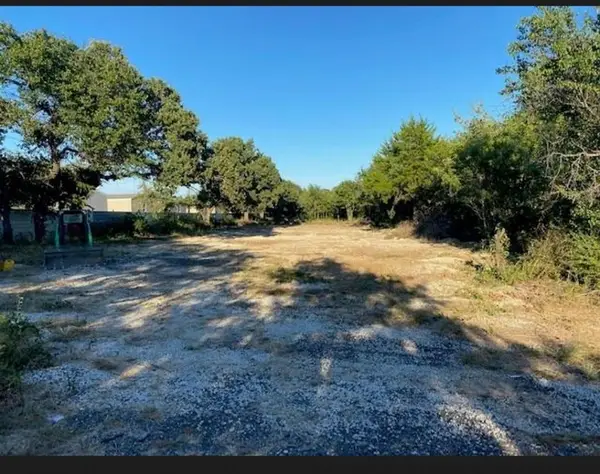 5801 Wreay Drive, Fort Worth, TX 76119