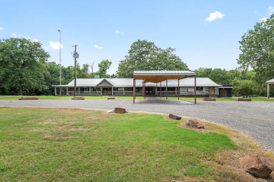 10525 N State Highway 78, Ravenna, TX 75476 - #2