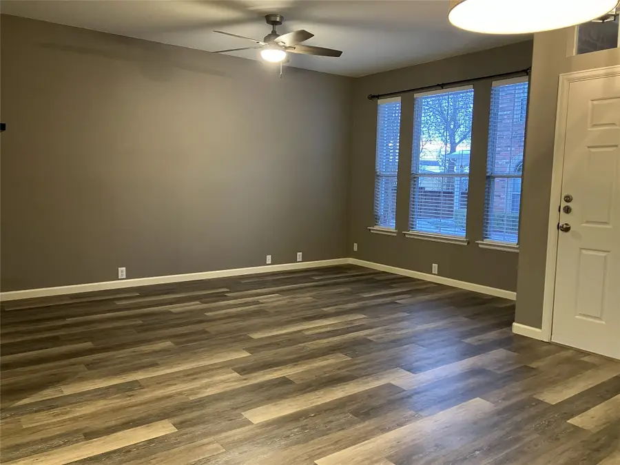 144 Leonard Street, Lewisville, TX 75057 - #3