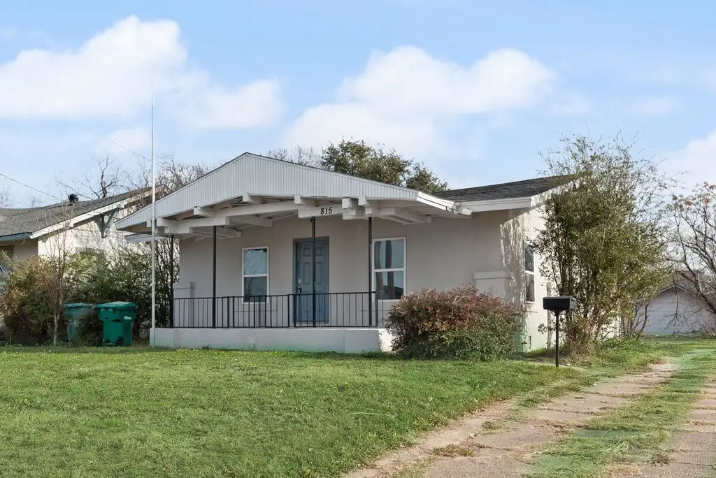 815 N Travis Street, Sherman, TX 75090 - #1